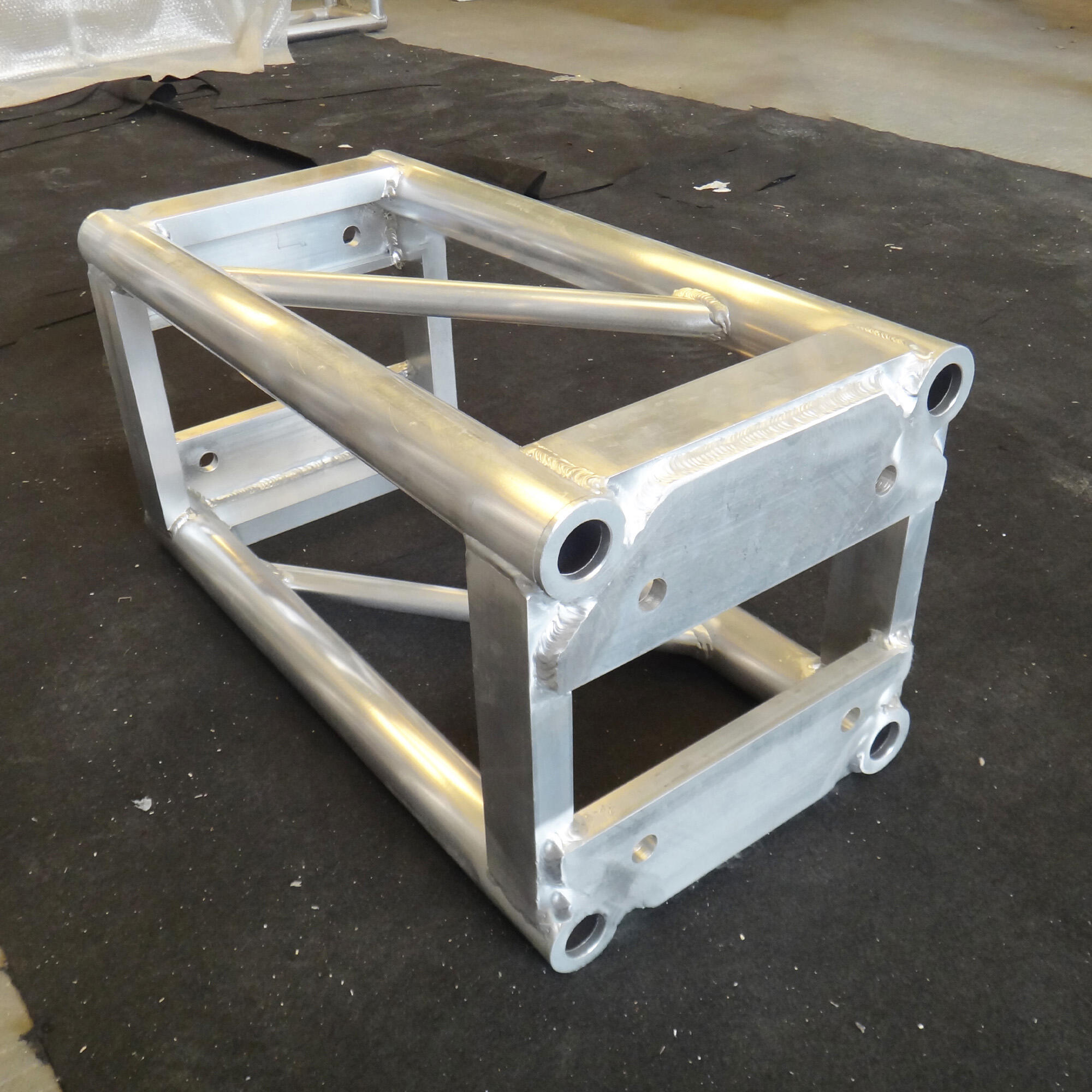 Sparatand Obstacle 2′ Ft. Bolt 12″ inch Professional Box Truss Segment | 3mm Wall