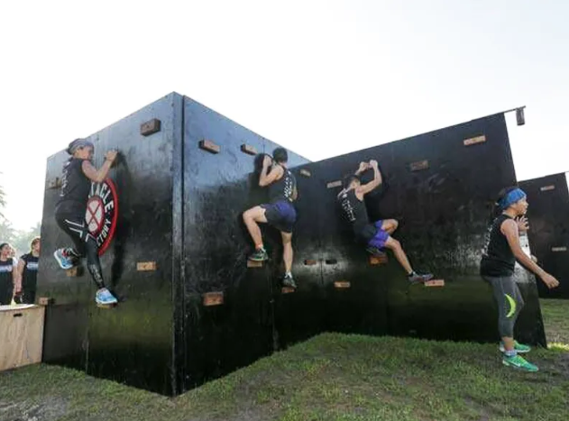 How to design a versatile obstacle course for different skill levels?