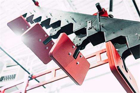 Trampoline Park Ninja Warrior Course Outdoor Indoor Exercise Elements Jumping The Spine — Devil Step Module