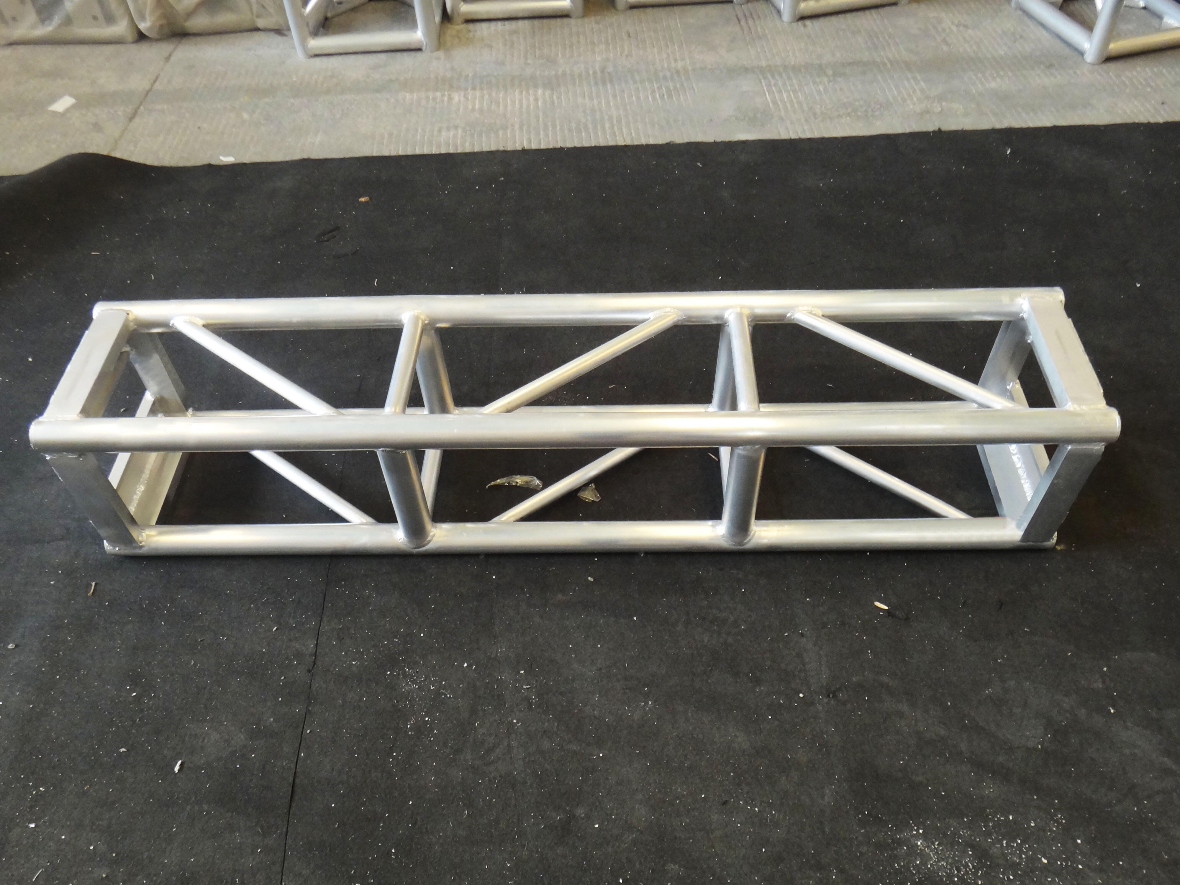 china obstacle supplier 4 ft bolt 12 inch professional box truss segment  3mm wall-3