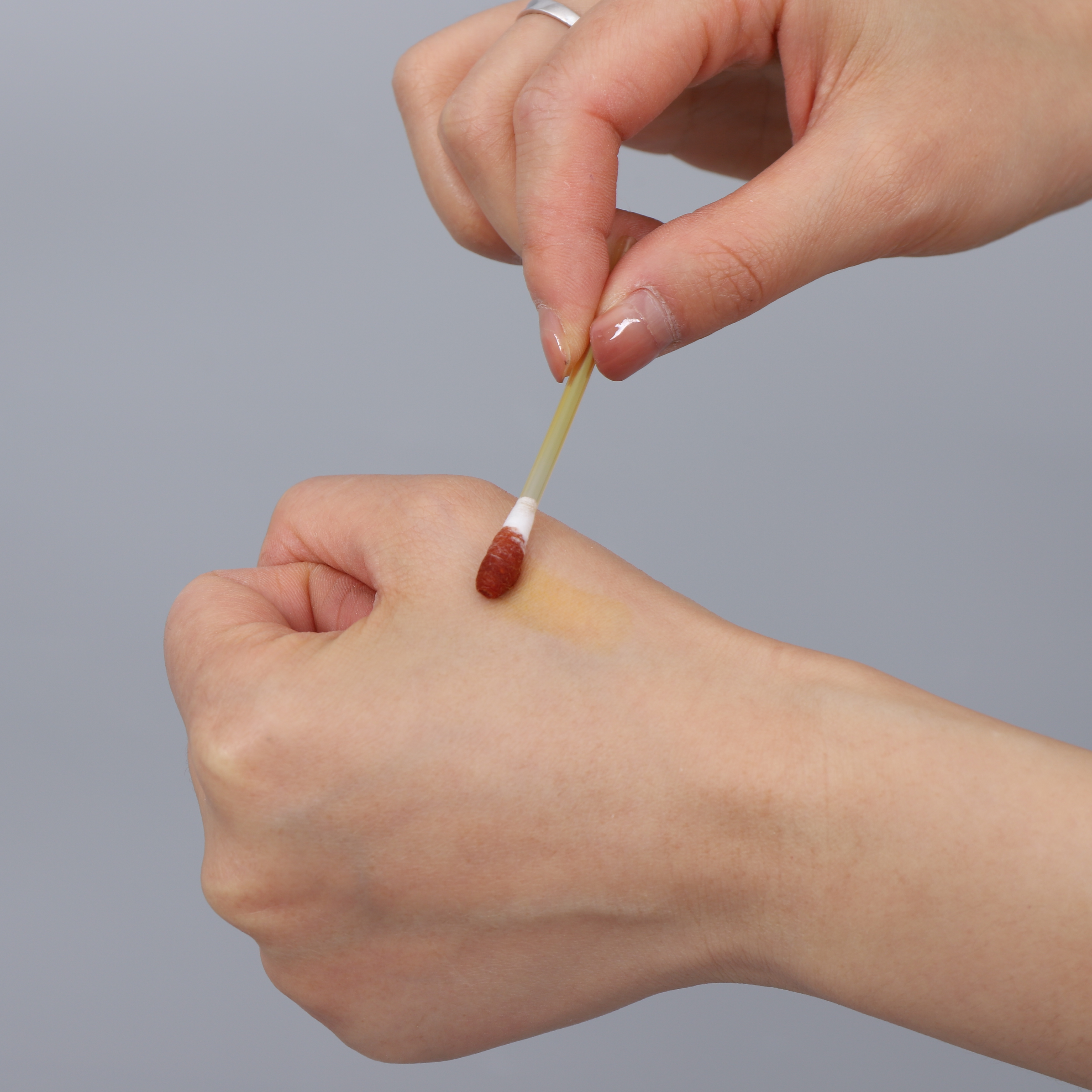 Why Alcohol Pads Are an Essential Tool in Your Personal First Aid Kit?