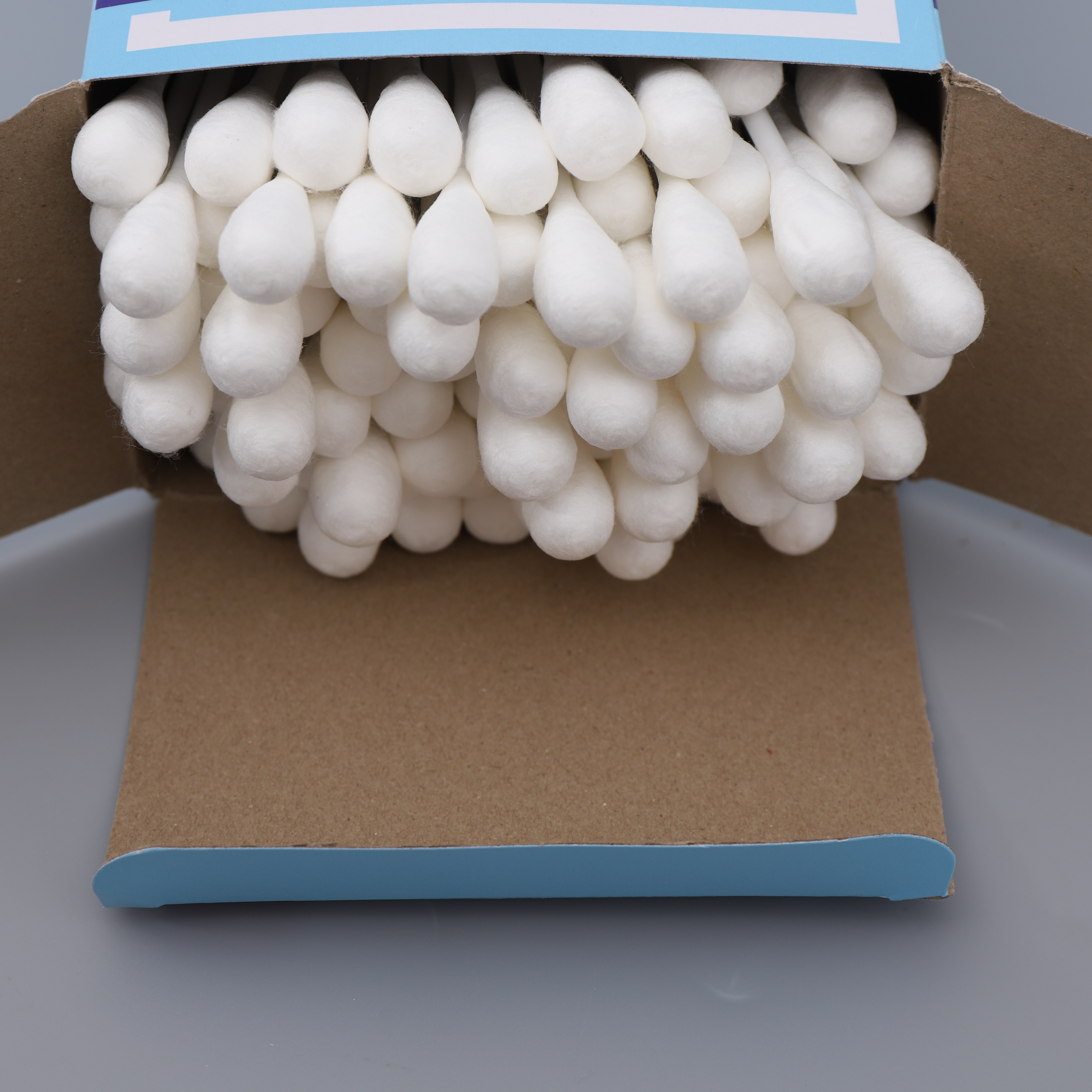 Ergonomic Handle Design for Enhanced Control