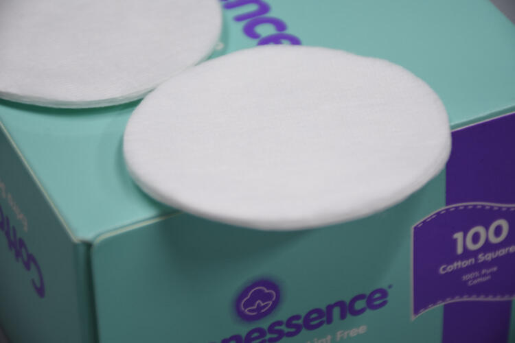 Monialainen monipuolisuus kestävillä valmistusstandardeilla