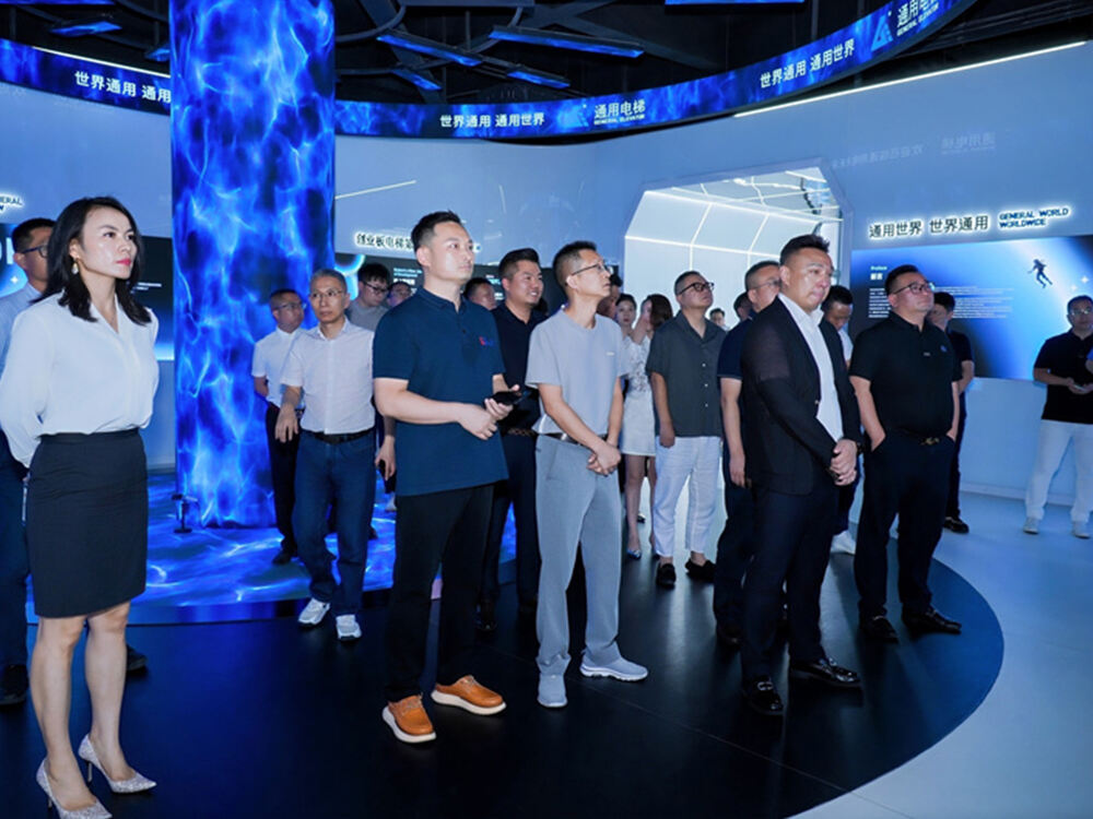 Předseda SEPPES Yang Yuanjia sdílí poznatky o globální expanzi na fóru obchodních lídrů