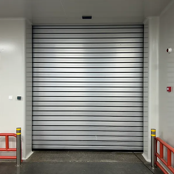 Cum alegi ușa rapidă potrivită pentru industria ta?