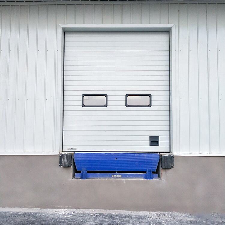 Hvilke almindelige problemer kan opstå med industrielle sektionsloftdøre?
