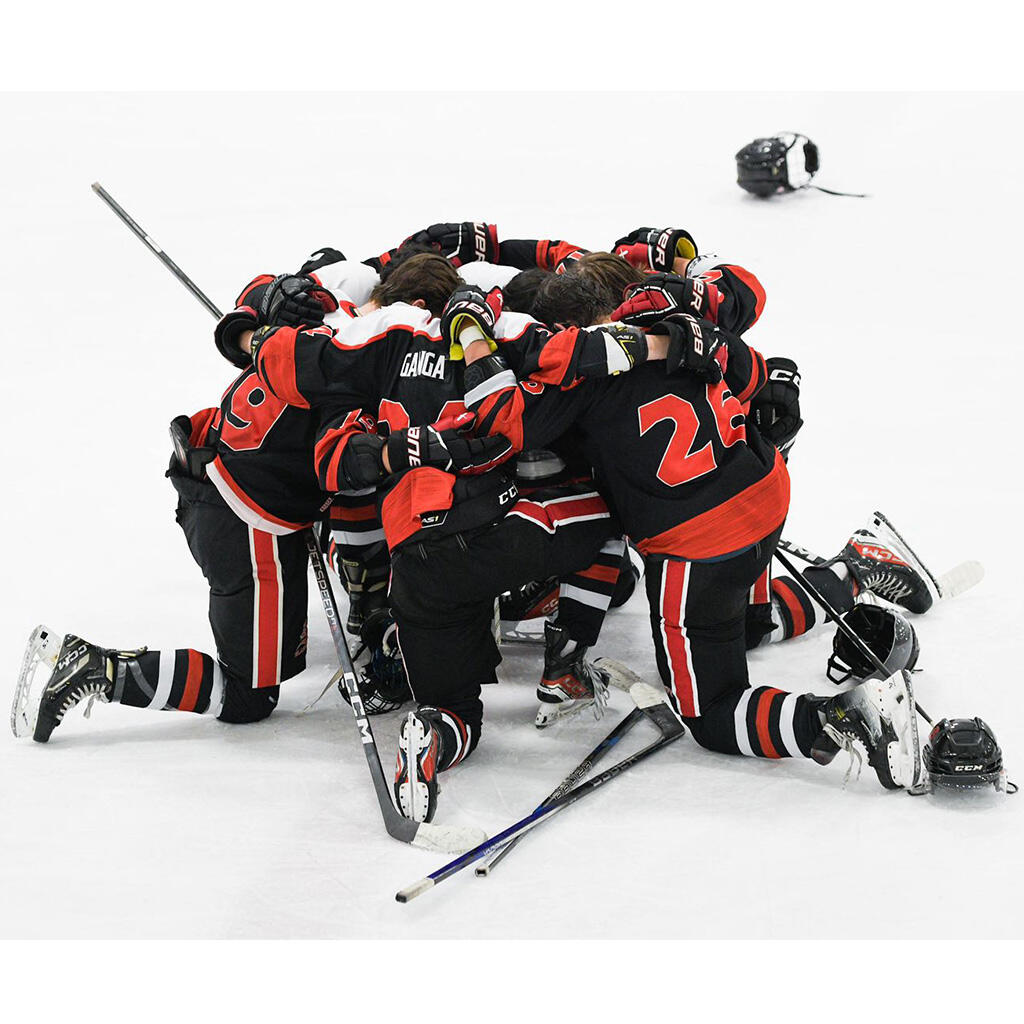 Unleashing Ice Hockey Apparel Tech: Ignite the Ice Rink.