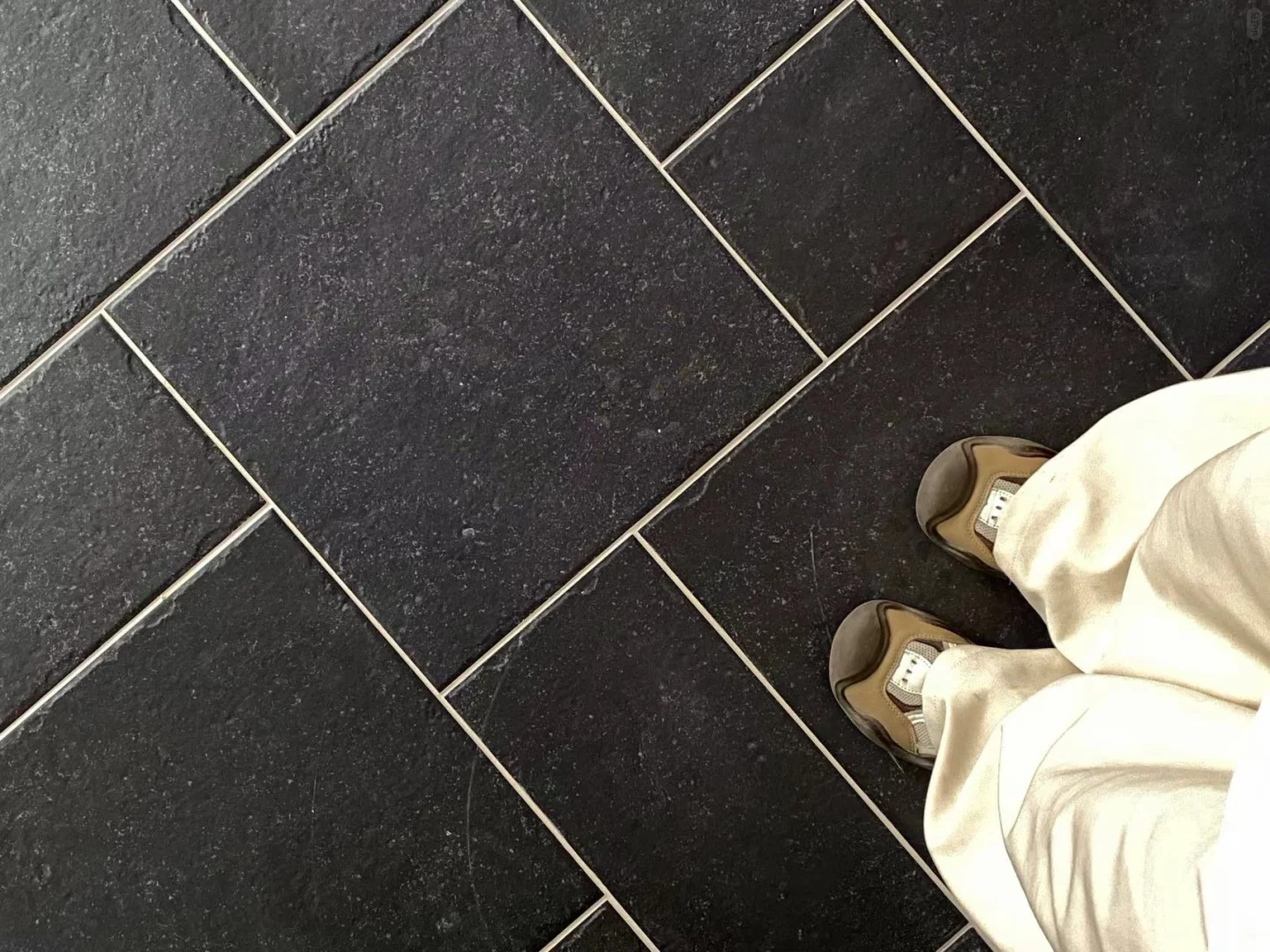 As Pedras de Pedra Calcária são Duráveis o Suficiente para Áreas Externas com Alto Tráfego?