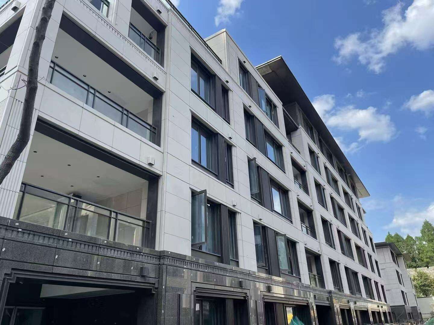 limestone wall cladding.jpg