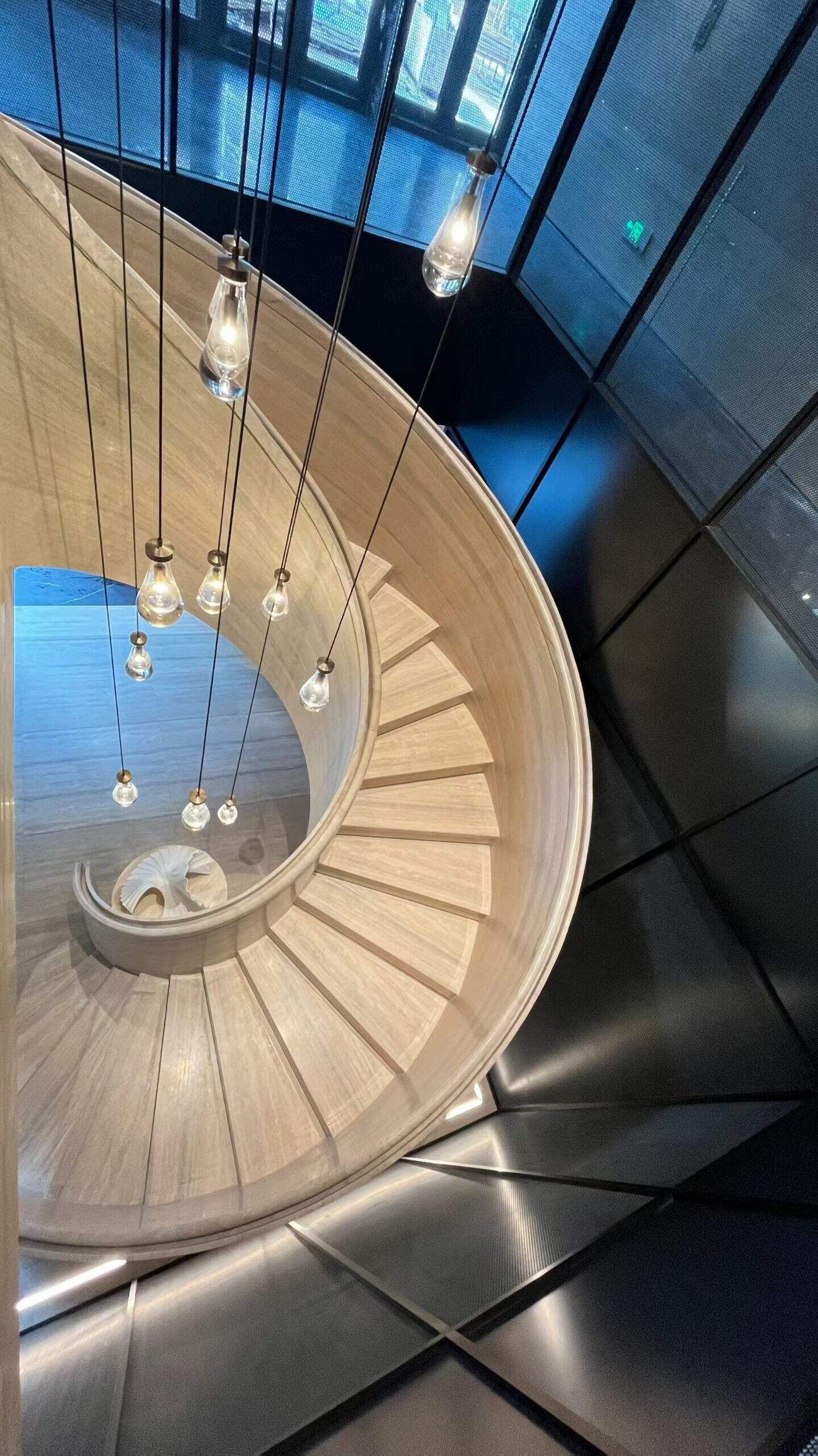 silver travertine staircase.jpg