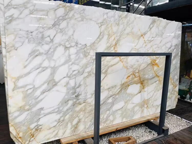 Carrara-Weiß-Marmor: Die zeitlose Wahl für Eleganz