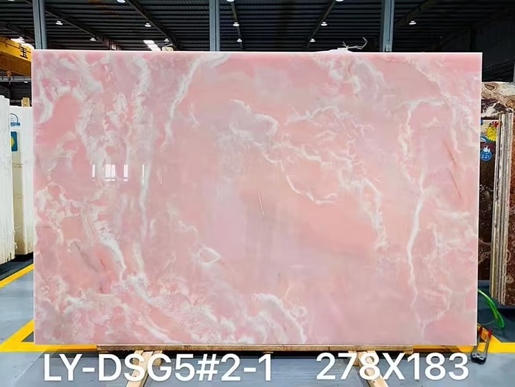 pink onyx.png