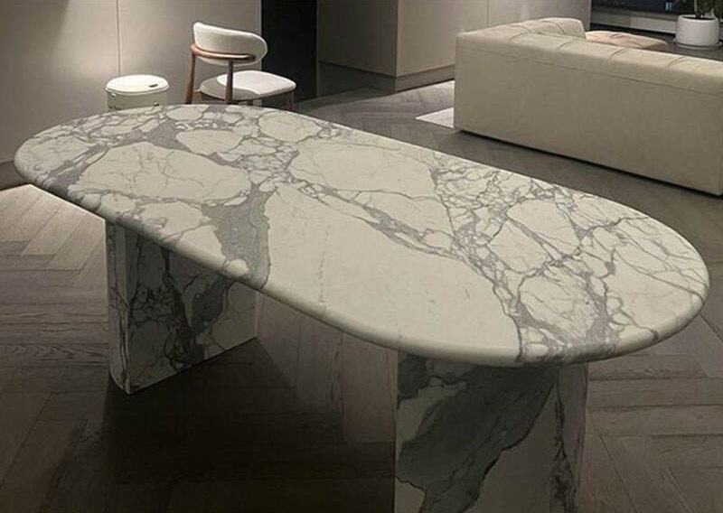 میز غذاخوری بیضی‌شکل لوکس سفید عربسکاتوی PerfectStone برای پروژه‌های مسکونی باکیفیت بالا و مبلمان مدرن اتاق غذاخوری با سنگ طبیعی