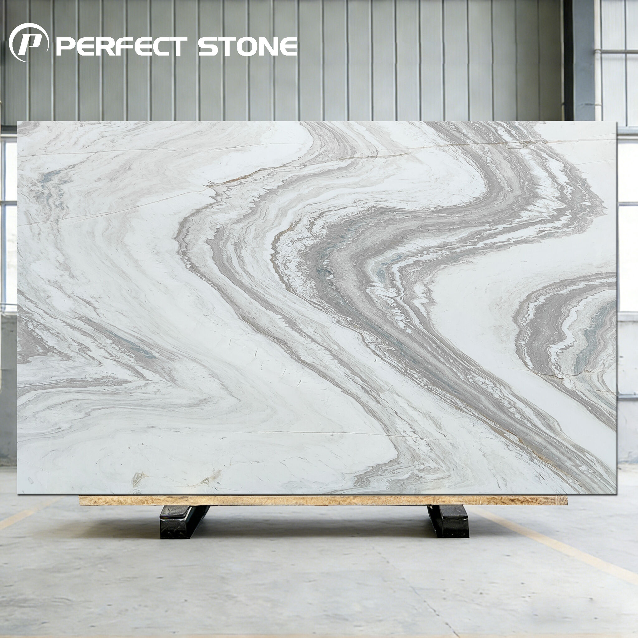 ألواح رخامية بيضاء من نوع فولاكاس، متوفرة بالجملة من المصنع وبتصاميم مخصصة لمشاريع الفخامة