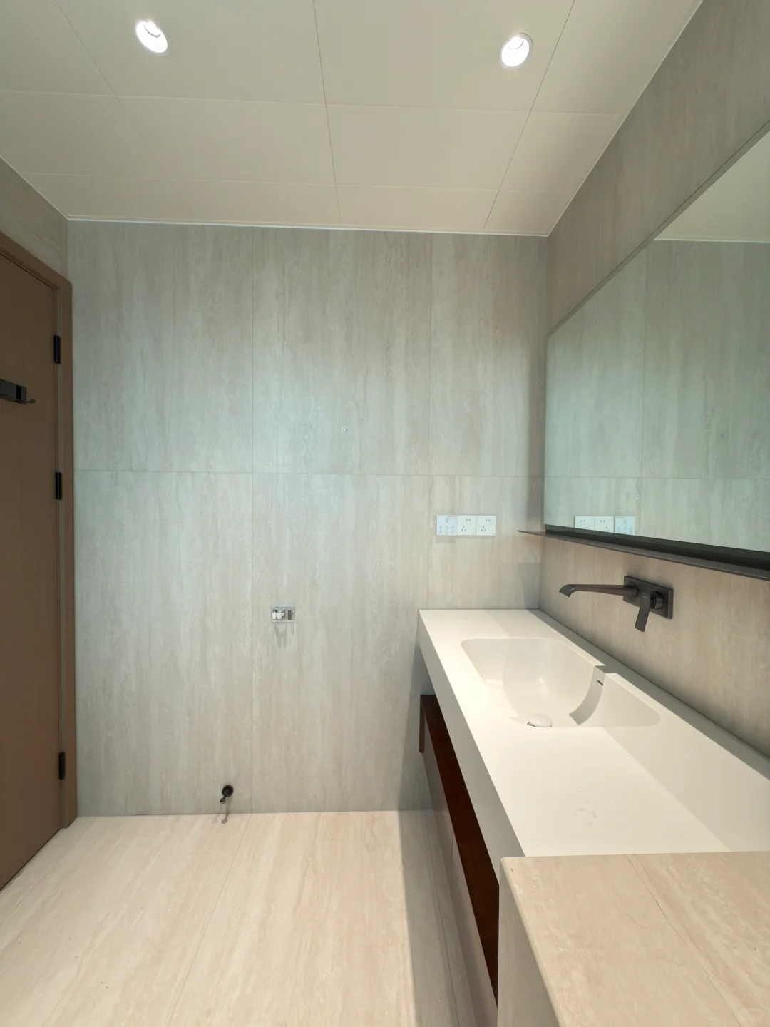 The Distinctive Beauty of Travertine: Why It’s a Classic for Wall Cladding