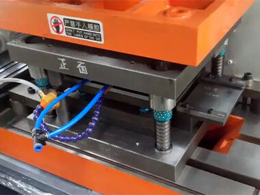Comparatio Materialis Mould Metallici!