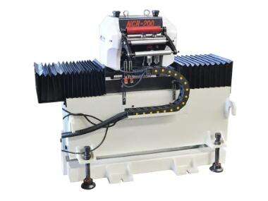 सर्वो फीडर्स कैसे पावर प्रेस ऑपरेशन्स के साथ सिंक्रोनाइज़ करते हैं