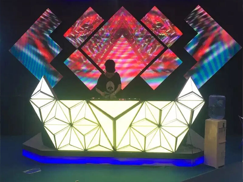 Creative Applications of Irregular LED Displays Where Design Meets Experience.jpg