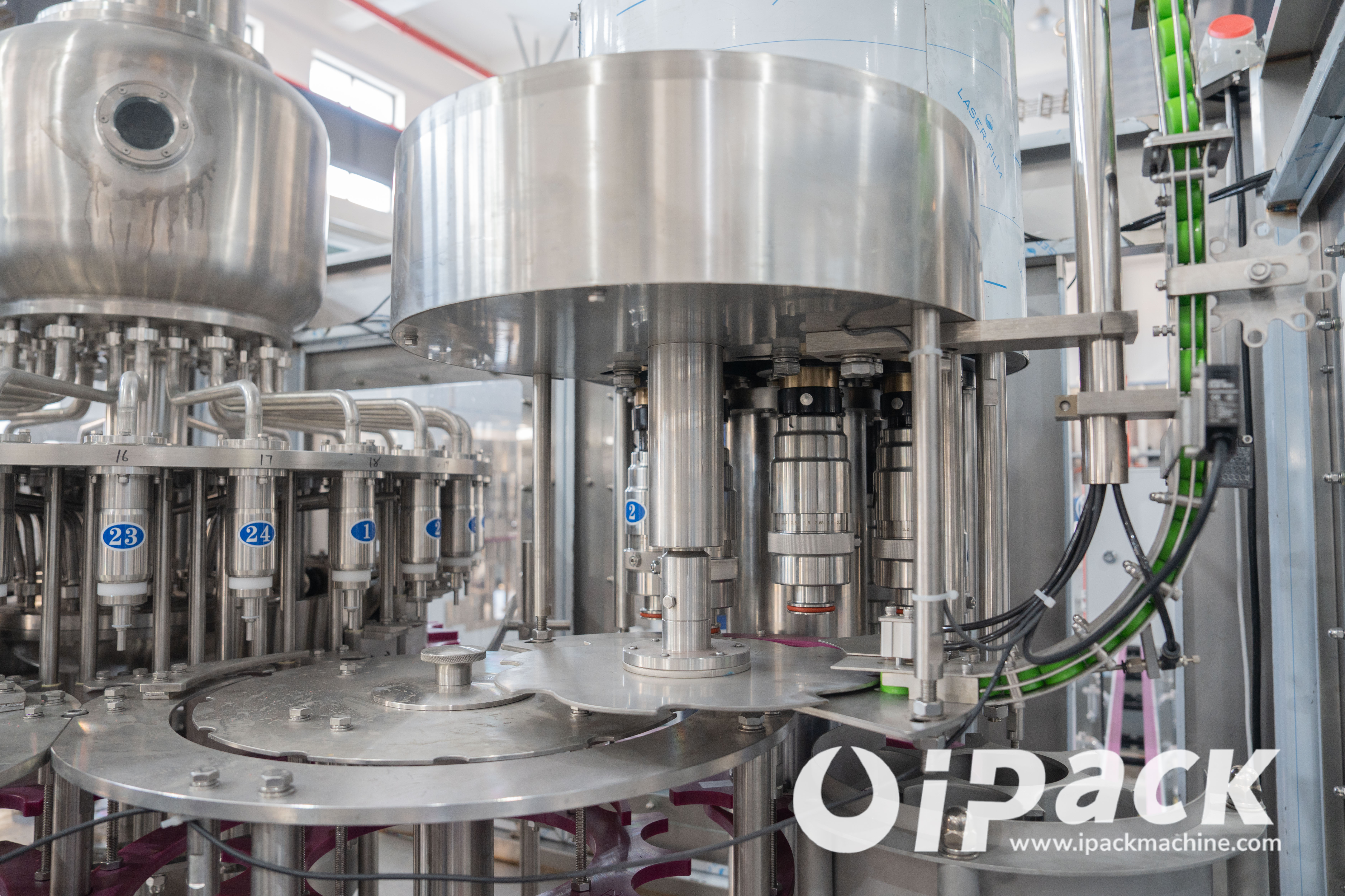 Prilagođivanje promjenama: Kako se strojevi za punjenje soka nose s pulpom, vlaknima i prirodnim sastojcima