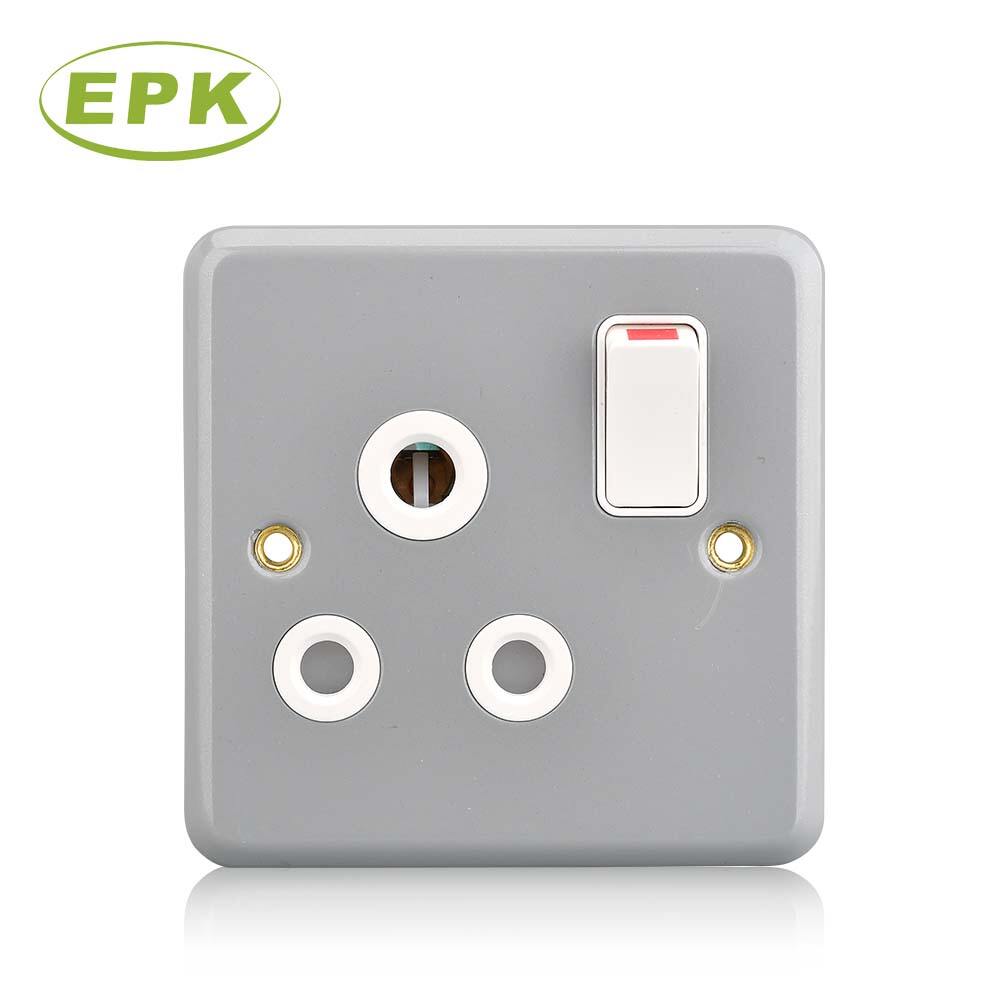 3915S Industrial Metal Clad 15A Switched Socket Grey Surface Mounted Single Gang Wall Socket BS 546 Standard Compliance Durable Stainless Steel and PC Panel Copper Internal Components Heavy Duty Power Outlet for Workshops Factories