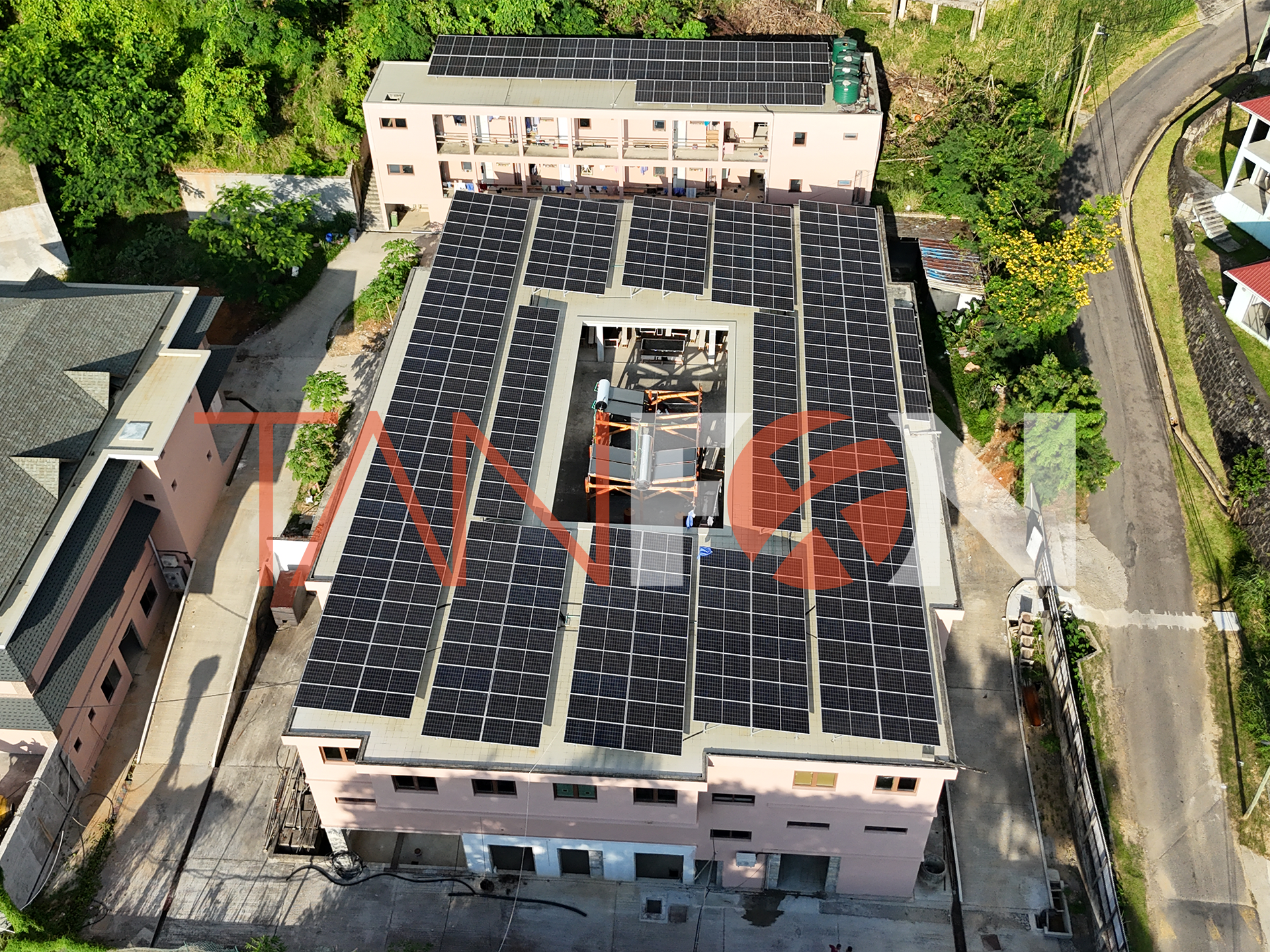 200KW Hotel solar energy system