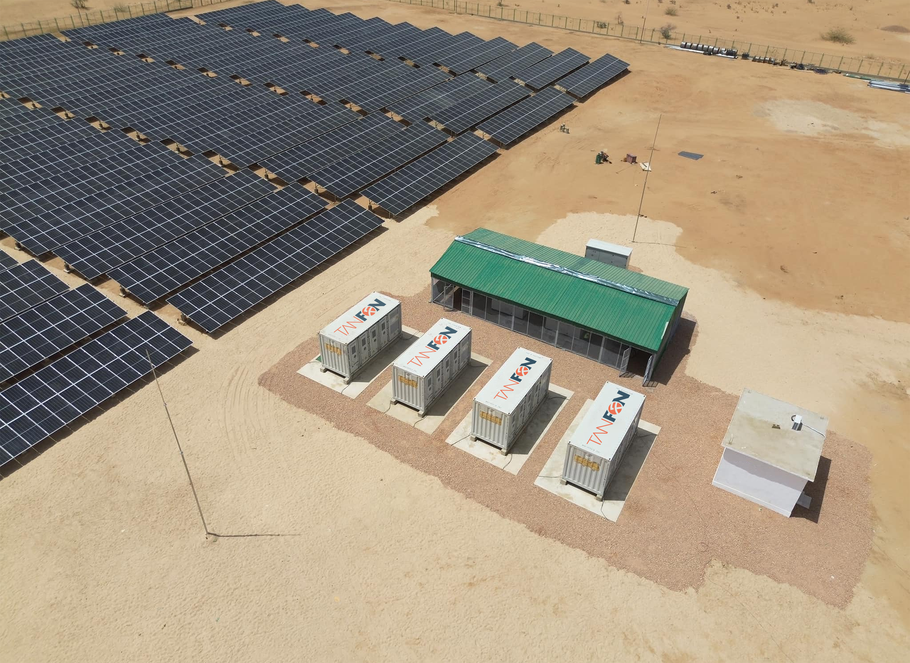 Ontgrendel energieonafhankelijkheid met 100 kW zonne-energieoplossingen voor off-grid-toepassingen