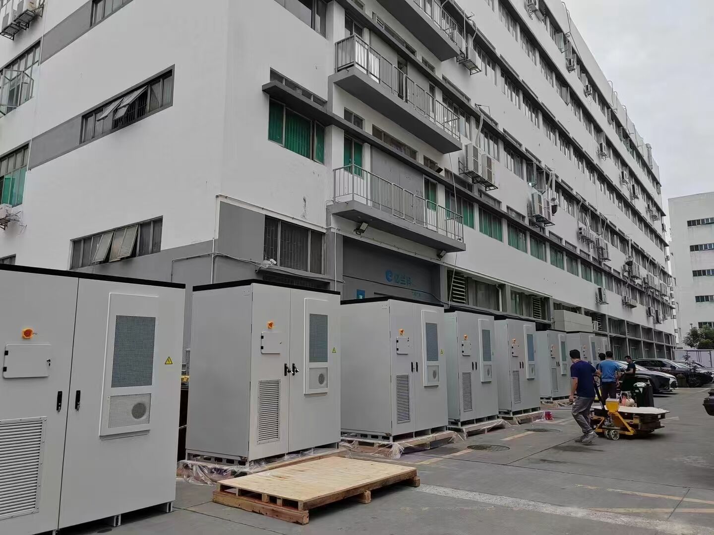 Libérer la puissance du système de stockage d'énergie par batterie (BESS) de 200 kWh pour la sécurité énergétique