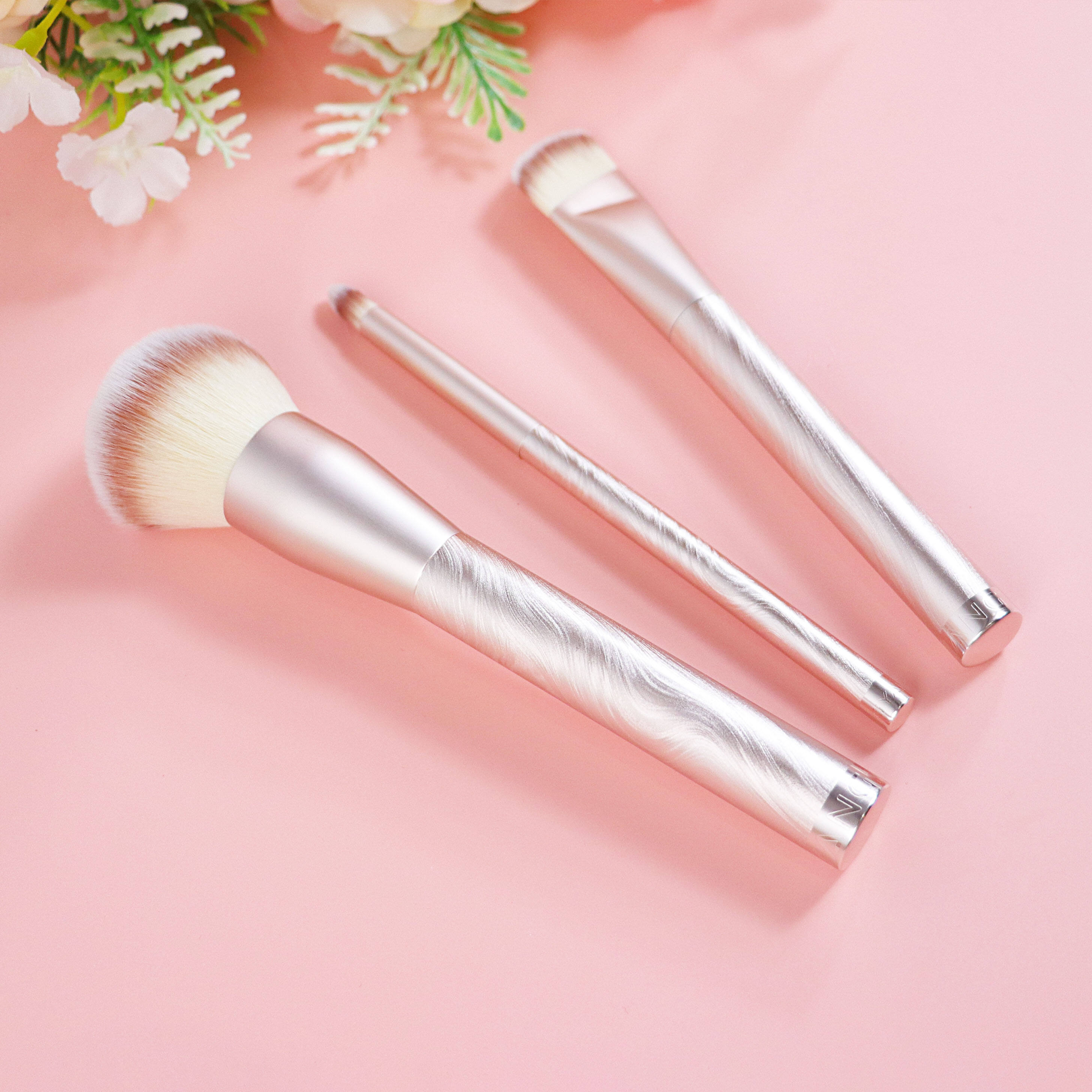 Gleaming Fashion Brush Set