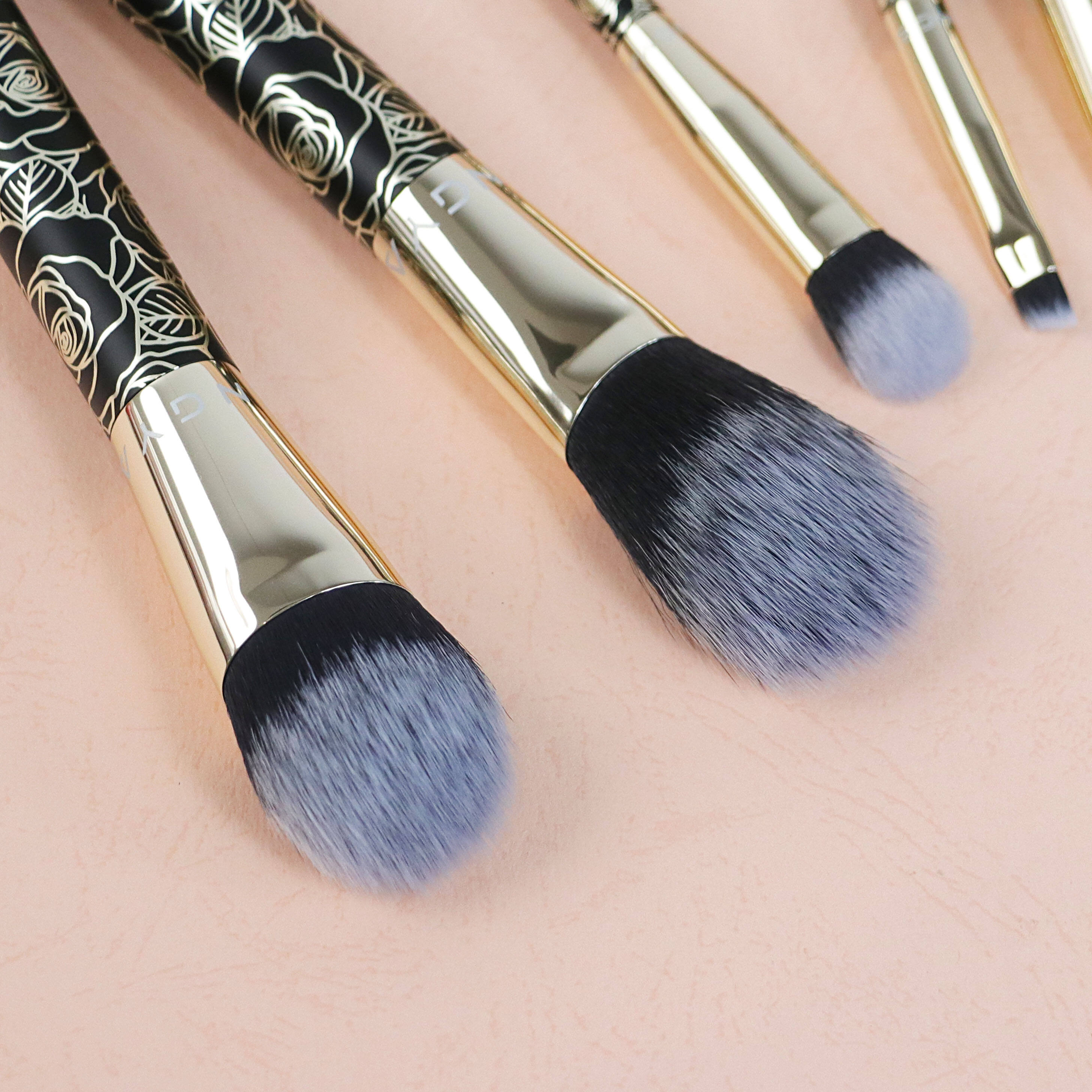 Rose- Scented Makeup Brush Set