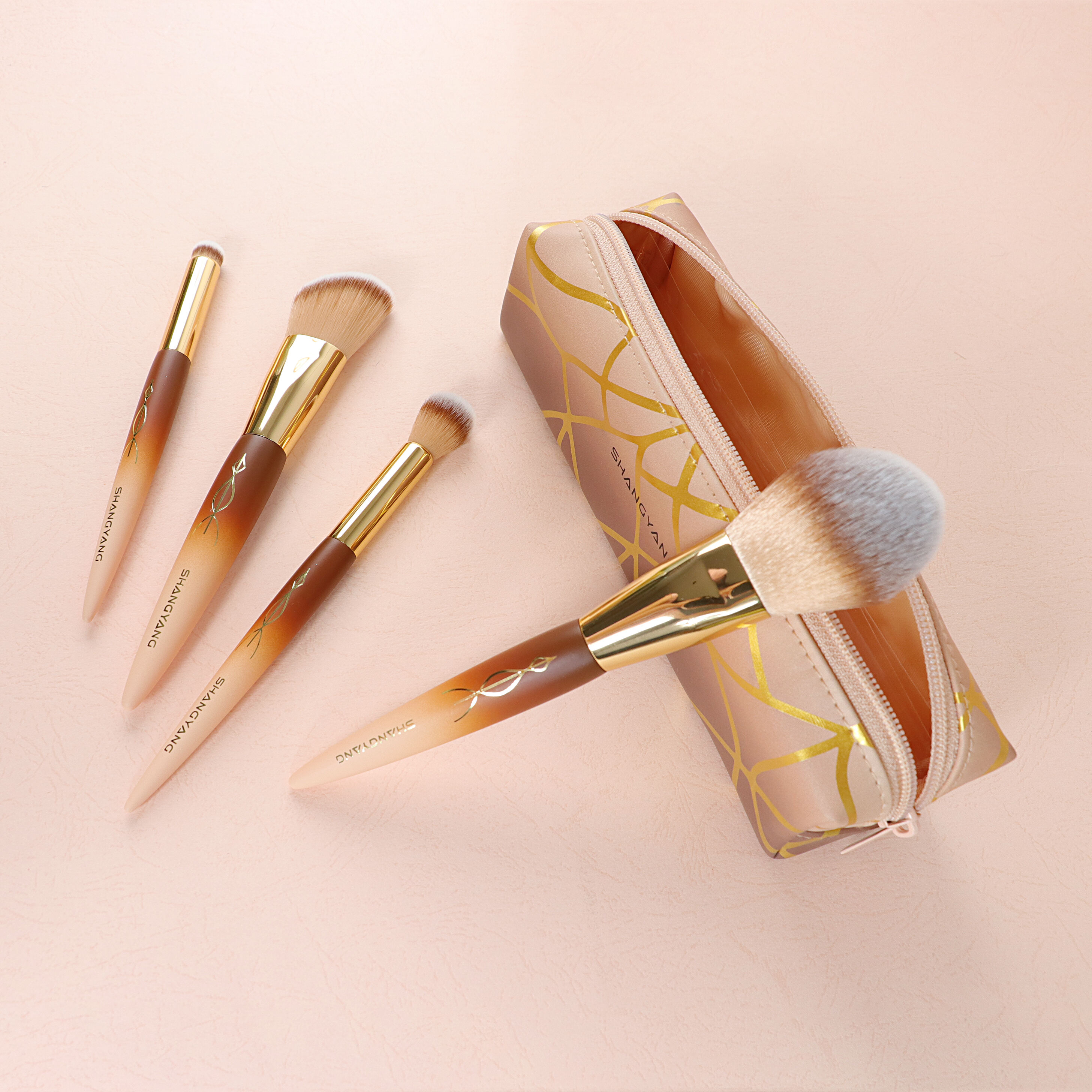 MYSTERIOUS PURPLE BRUSH SET 