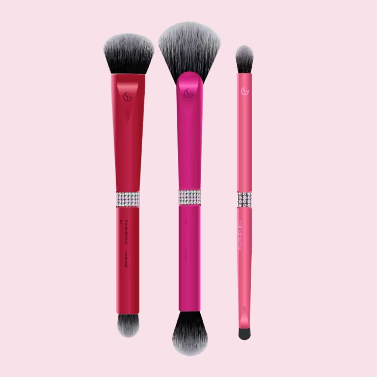 Different Types of Professional Eye Makeup Brushes and Their Uses