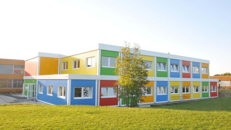 Evaluate Experience and Credentials of the Modular Home Builder