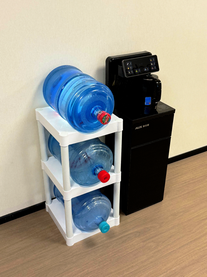 How This Heavy-Duty Water Gallon Storage Rack Optimizes Office Space and Enhances Hydration Efficiency-2