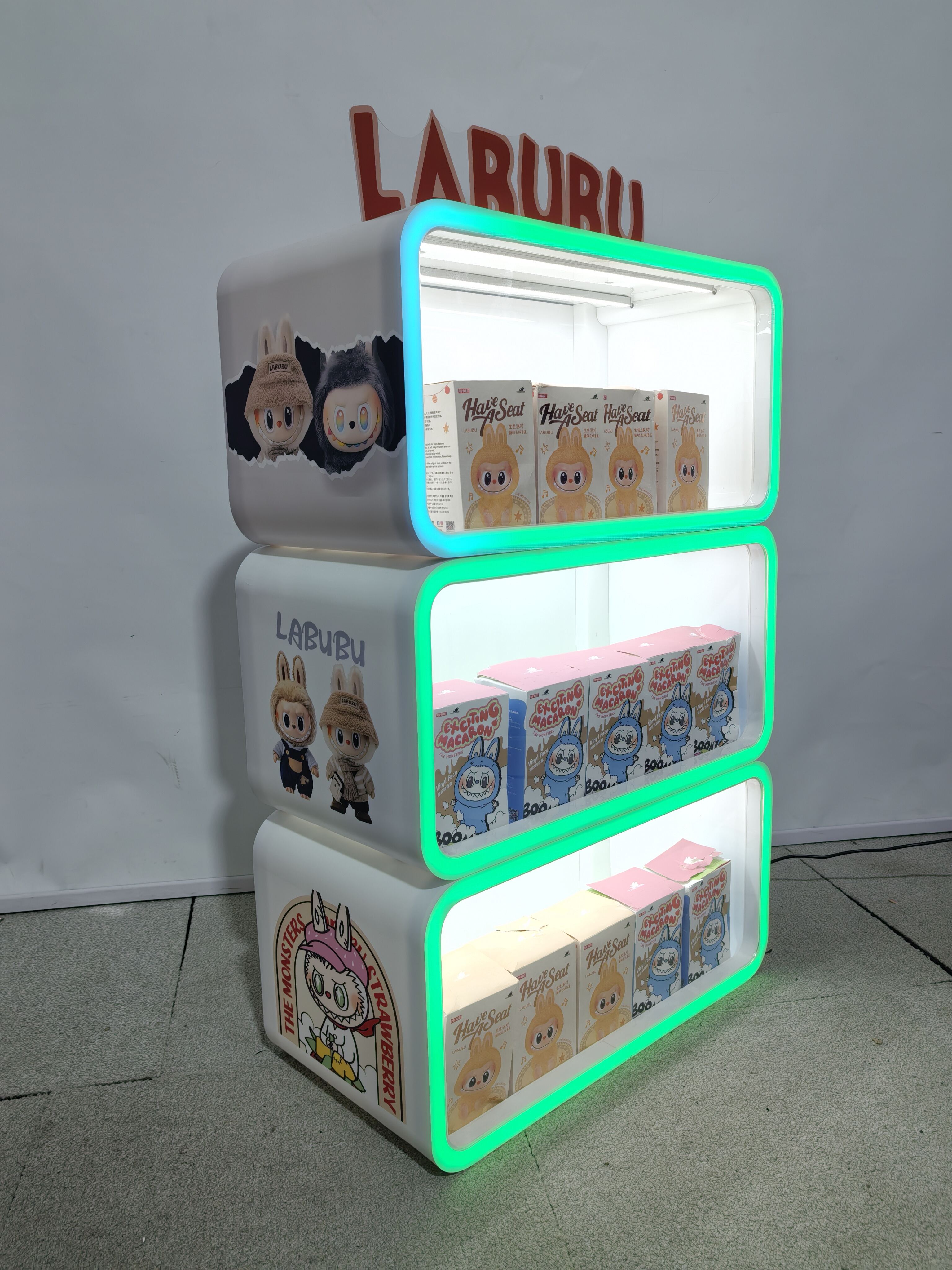 نظام إضاءة LED متقدم مع تحكم قابل للتخصيص