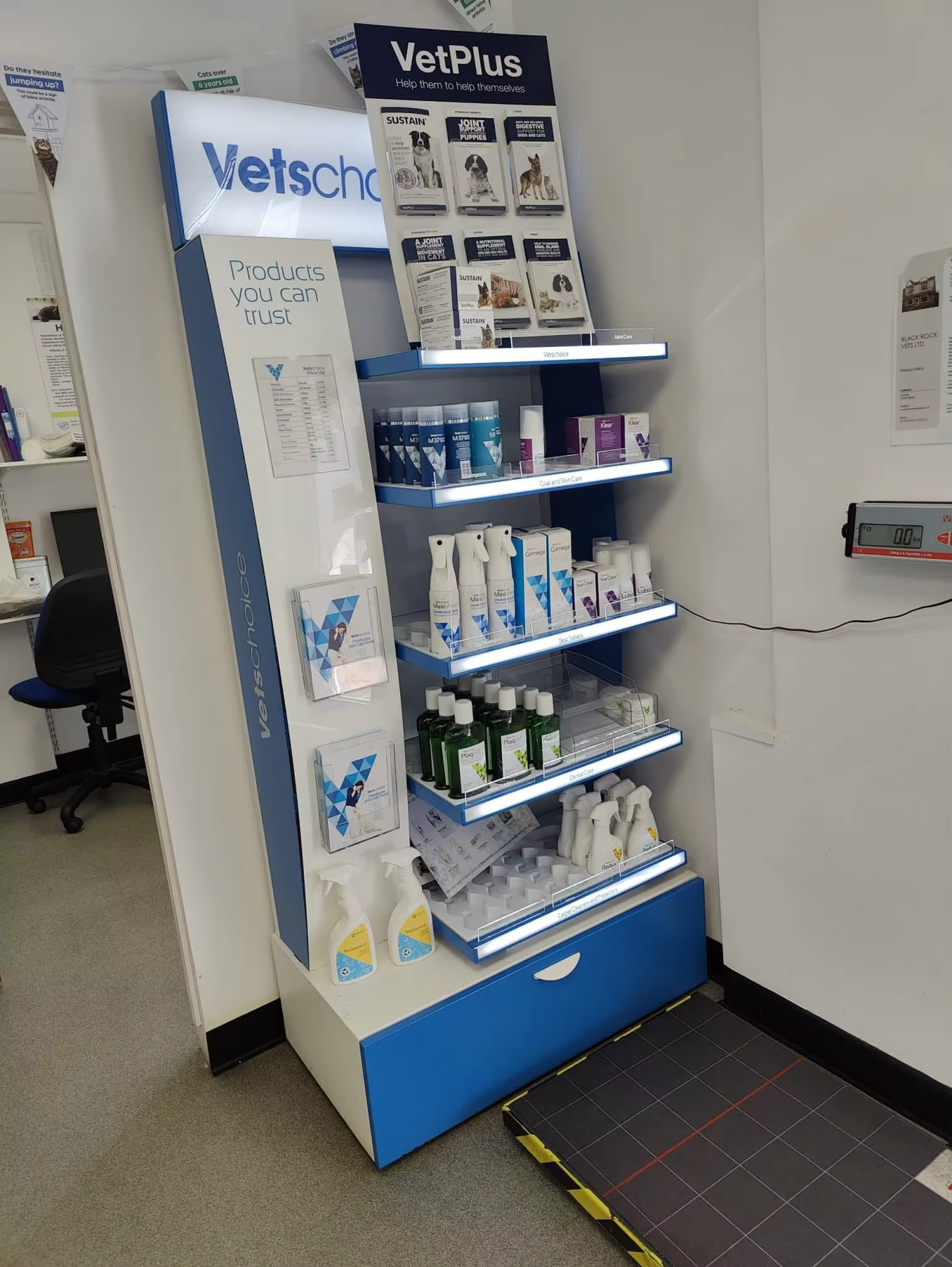 Apache Custom Pet Product Display Rack Dog Cat Food Can Metal Counter Display Stand for Retail Store Shop details