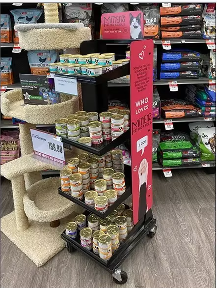 Apache Customized Metal Floor Display Rack for Pet Food Storage Can Dog and Cat Pet Treats in Retail Stores manufacture