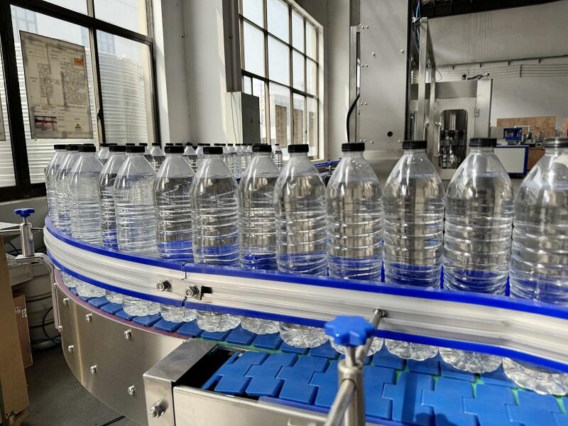 Avtomatik 3 və 1 PET Plastik Qutu Su Doldurma Maşını