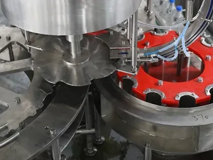 6,Output bottle conveyor belt part.jpg