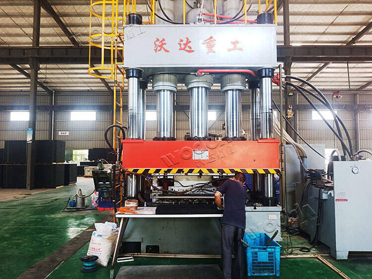 Plastic building formwork forming hydraulic press