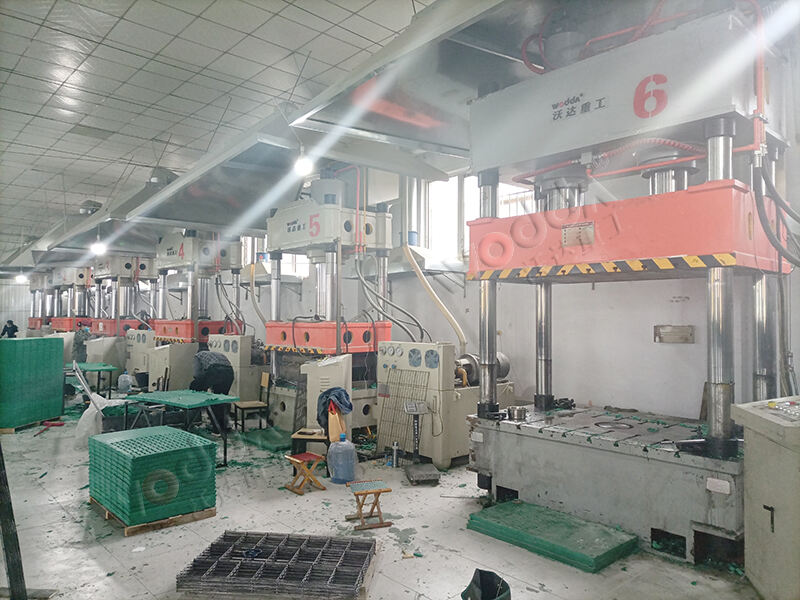 630 tons of pig composite slatted floor forming hydraulic press