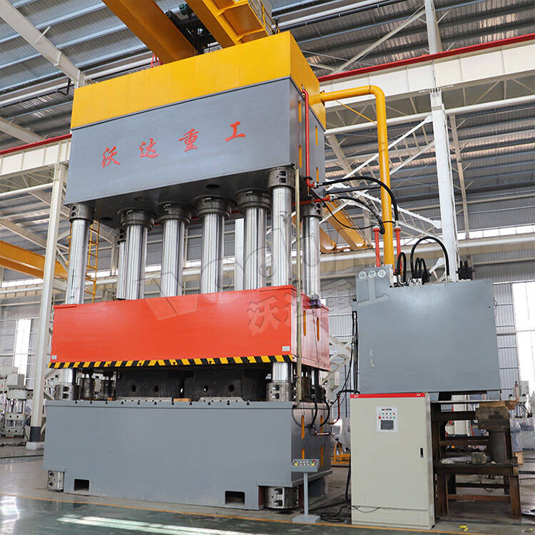 2000 tons three-beam four-column hydraulic press