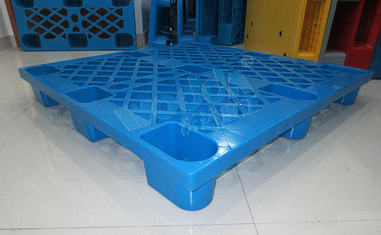 Nine-foot plastic pallet molded products