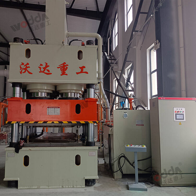 2400 tons steel door embossing machine