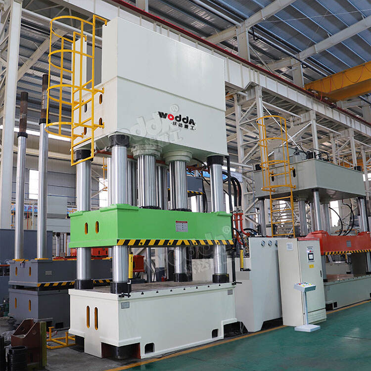 Nine-legged plastic pallet forming hydraulic press