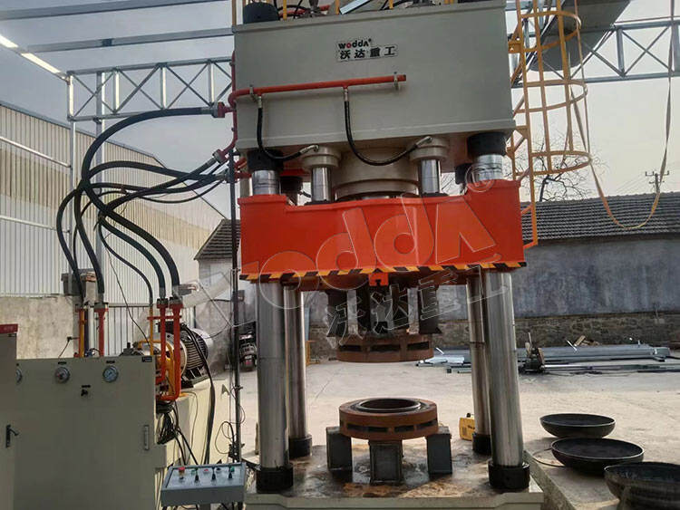 800 ton head hydraulic press customer site