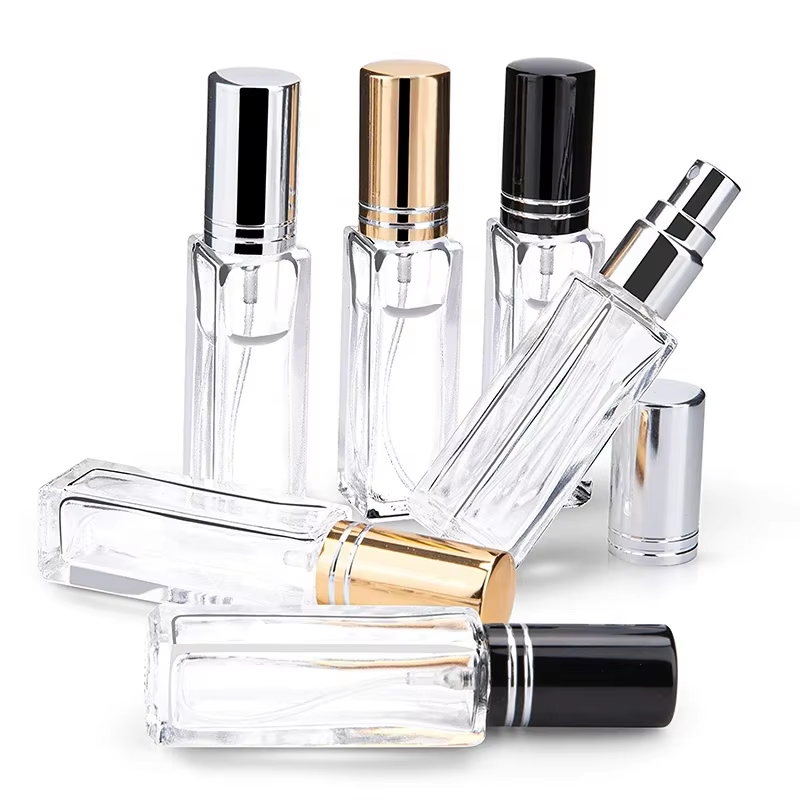 The Art of Glass: Crafting the Perfect Spray Bottle for Luxury Scents