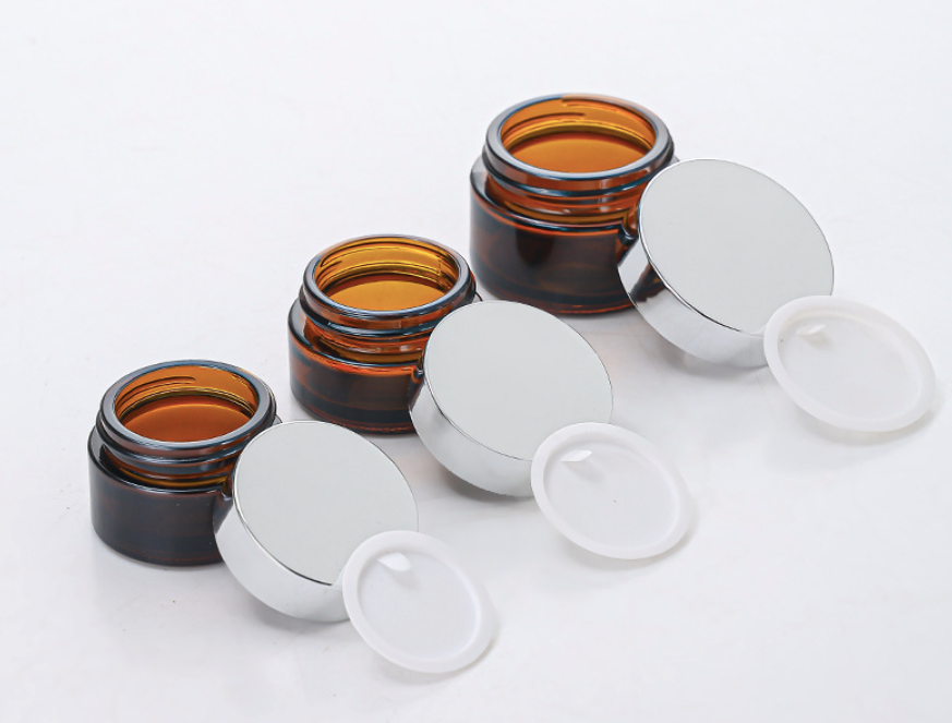How Amber Glass Jars with Metal Lids Can Improve Product Shelf Life