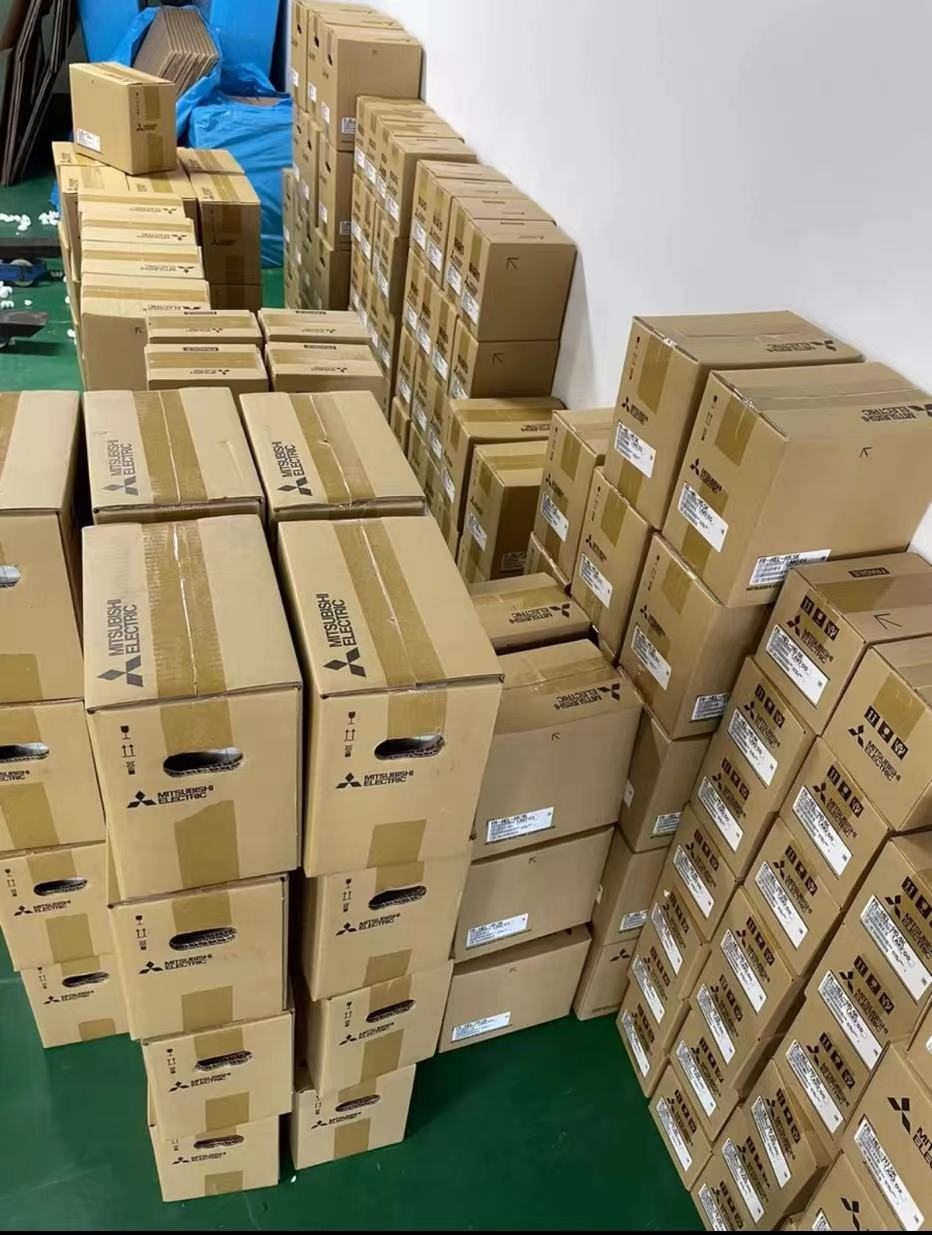 Na míru upravené systémy automatizovaného řízení: Přizpůsobení řešení vašim potřebám