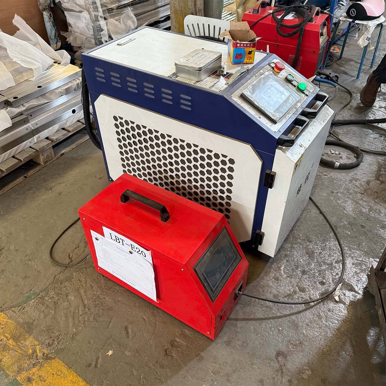 Laser welding machine