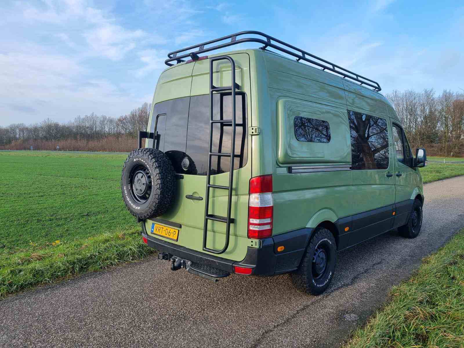 Key Points of Sheet Metal Processing for RV Roof Racks and Stairs